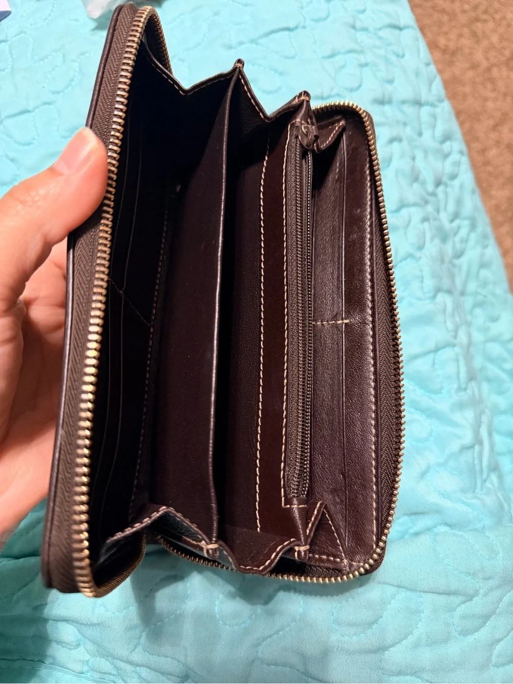 Gucci Brown GG Supreme Zip-Around Wallet with Green-Red Web and Bow - Picture 3 of 7